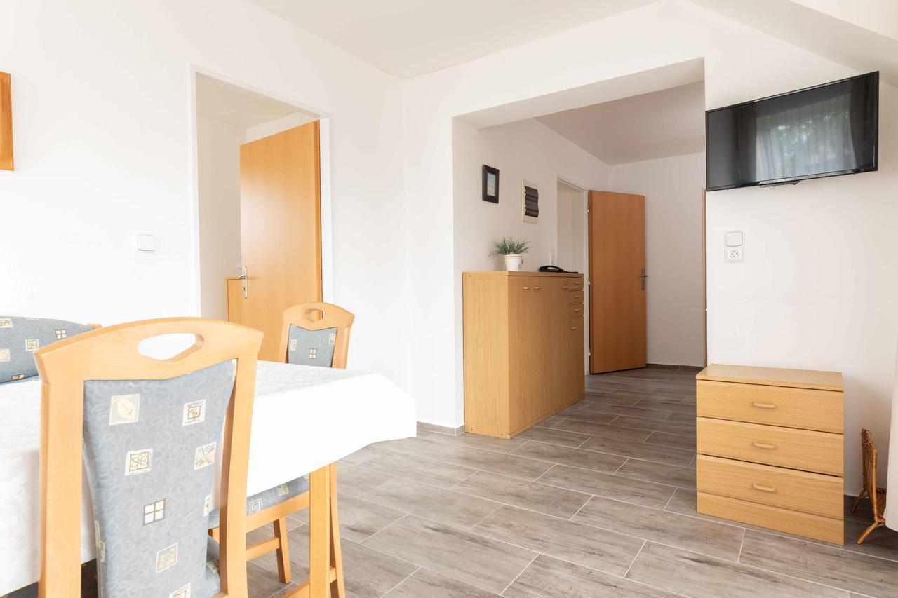 Apartmany Sen Тршебонь Екстер'єр фото